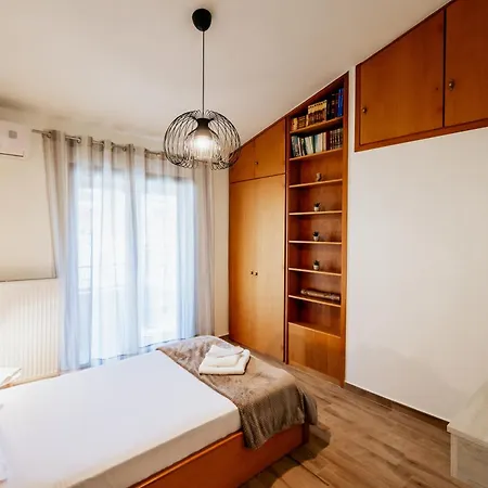 Luxury Grand - 4 Bedrooms -free Parking - Center