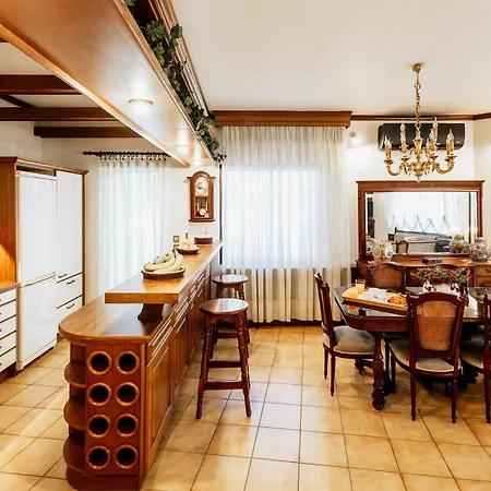 Luxury Grand - 4 Bedrooms -free Parking - Center * Serres